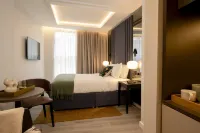 The Hobson Cambridge by Adina