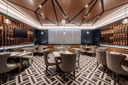 Regency Apartment Hotel