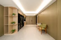 Elong Yam Hotel (Qujiang Nanhua Temple)