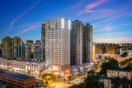 Zhe·Fei Hotel (Tangshan Railway Station Lunan District Government Branch) Отели рядом с достопримечательностью «Tangshan Vocational and Technical College»