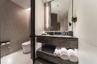 Xuzhou East Railway Station Jinlong Lake InterCity Hotel