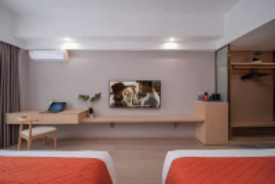 Mengzi Xiado Hotel (Nanhu Park)