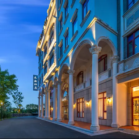 Changsheng Hotel
