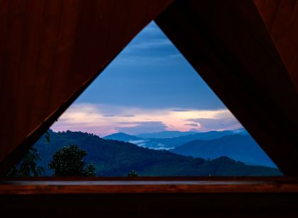 景邁山古茶林仙貢家院子觀雲海客棧