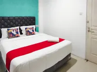 TwoSpaces Living at Nabila Semampir Homestay Hotels in Sedati