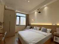 Lanyue Movie Homestay (Zhongnan Century Town) - balcone