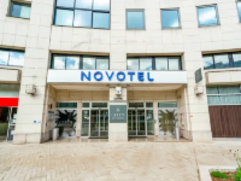 Novotel Paris Charenton le Pont Hotels near School Du Breuil