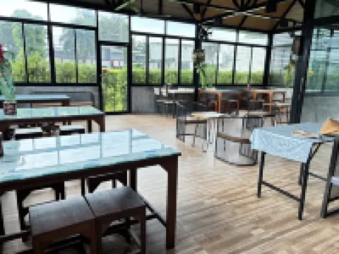Le Park 23 Boutique Resort Hotels in Roi Et