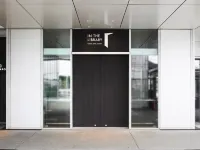 IN THE LIBRARY hotel and books 所澤 湯の森所沢附近的飯店