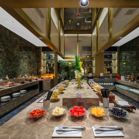 Meihao Ritz Hotel (Datong South Station Fangte Store)