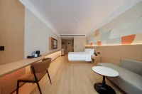 Yixuan Anlai Hotel (Kaifeng Gulou Plaza Branch) Hotels in Kaifeng drum tower square