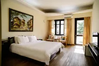 THE MERCURY HOTEL Hotels near شاطئ فرونت (Front Beach)