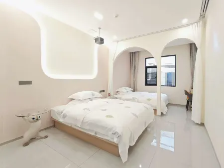 Yuanyang Qianjingtai Hotel (Bus Station Branch) Отели рядом с достопримечательностью «Nanshazhen»