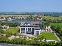 長興雲頂假日飯店（太湖龍之夢樂園店） 碧岩風景區附近的飯店