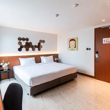 Frame Hotel Bangkok Hotels near Rajavinitbangkhen School