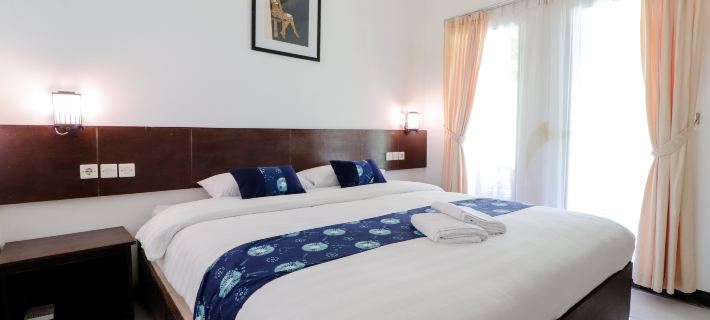 Balkondes Kenalan Hotels in Borobudur