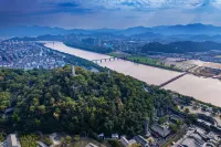Qian Shan · M⁺ Homestay - Scenic