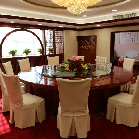 Xibaipo Hotel