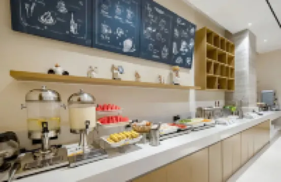 Yincheng Hotel (Binyang Litang High-Speed Railway Station)