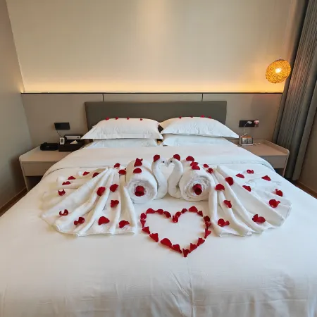 Yinhao · Manju Hotel (Longquan Park)