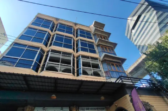 Pratunam Family House Hotels near Bangkok Art & Culture Centre