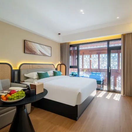 Yinmo Resort Hotel (Huangshan Yixian Hongcun Scenic Area Branch)