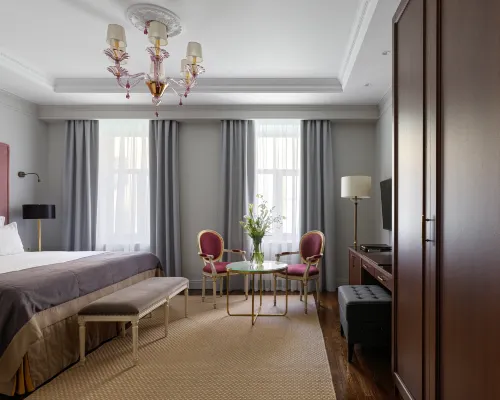 Helvetia Hotel アイス パレス周辺のホテル