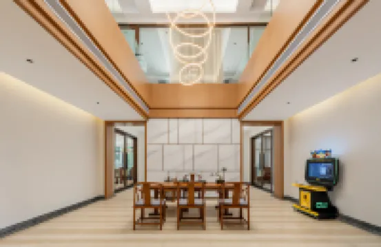 Ruoyi ROY (Huizhou Boluo Mount Luofu)