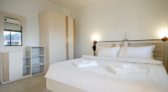 ทรี มังกี้ส์ แม่น้ำ