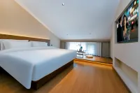 Wudangshan Wenshan Leye Homestay (Wudangshan Scenic Area Ticket Office)