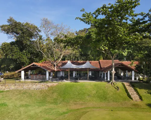 Victoria Golf Resort Hotels near Galmaduwa Temple