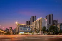 Echarm Hotel (Changsha High-speed Railway South Station Yuhua District Government Subway Station) Hotels in Changsha