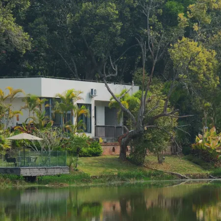 Menghai Meng Bala Jingmo Landscape Hot Spring Homestay