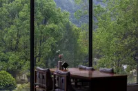 Joyeux Hotel - breakfast