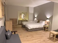 Atlas Hotels Hotels near Midan Hussein