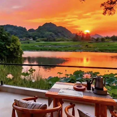 FIoating Life Dream Lake View Homestay