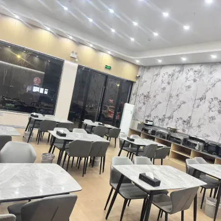 GreenTree Inn Express (Xiangshui Zhujiang Road Bus Station)