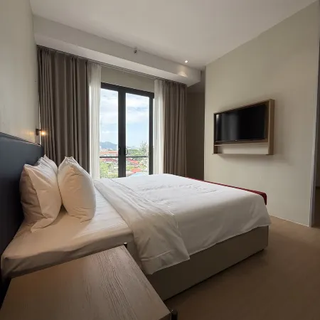 PureJoy Hotel Langkawi Отели рядом с достопримечательностью «Площадь Орла»
