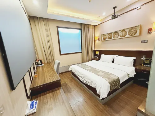 Nanjing Yi Theme Home Hotel (Fuyang Plaza Suning Universal Tianrun Plaza Branch)