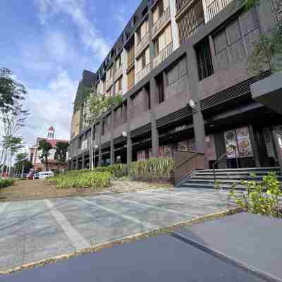 Mber Co-Living Serviced Apartments Hotel Exterior