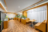 James Joyce Coffetel Hotel (Guang'an Wuyue Square Branch) - ที่มีที่จอดรถ