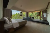 Shuxia Shisanjian Wild Luxury Vacation Homestay (Yaan Bifengxia Branch)