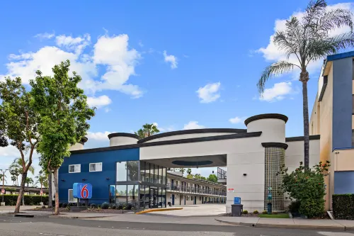 Motel 6 Anaheim, CA - Convention Center