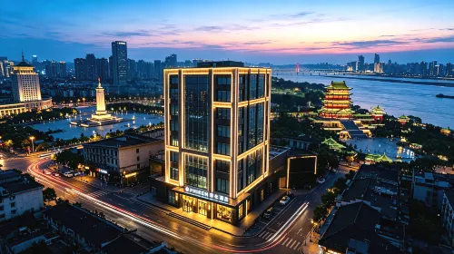 PHIREN Hotel (Bayi Square, Nanchang Railway Station, Nanchang) - navetta aeroportuale
