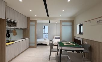 Guohua Deployment, Guohua Street Elevator Bathtub B&B