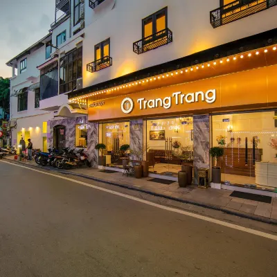 TrangTrang Classy Hotel Hotels near Acaphe