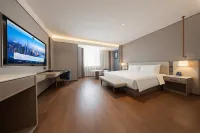 LANOU International Hotel - Parkering