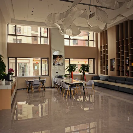Alar Xinxin Business Hotel