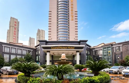 Honor International Hotel - parcheggio