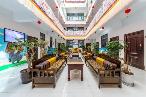 Shengtu Youth Hostel (Potala Palace) - 2-Star